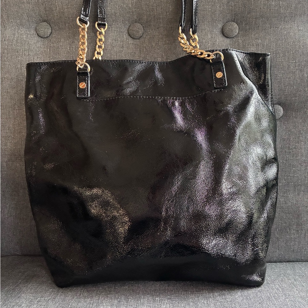 Michael Kors NS Jet Set Black Chain Tote Bag  patent leather
